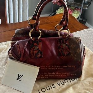 This is a 100% authentic Louis Vuitton/Richard, Prince MANCRAZY RUNWAY bag!